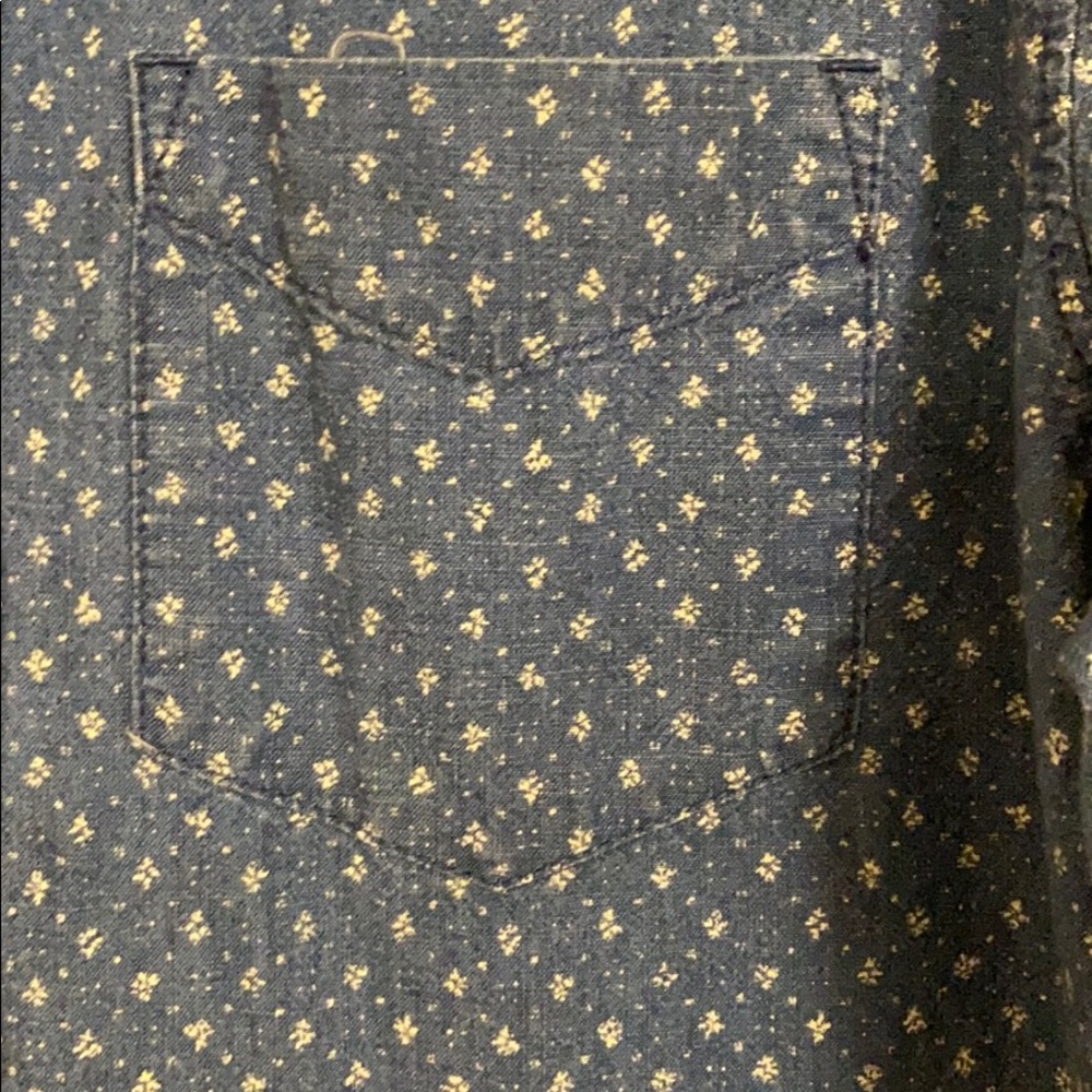 Gap pattern printed button down - Picture 4 of 4
